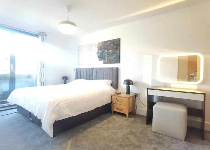 Celaka Birmingham Central Apartment, Free Indoor Parking